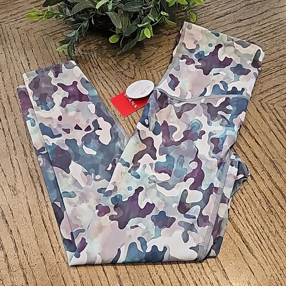Spanx camo 7/8 leggings size S NWT - Picture 1 of 10